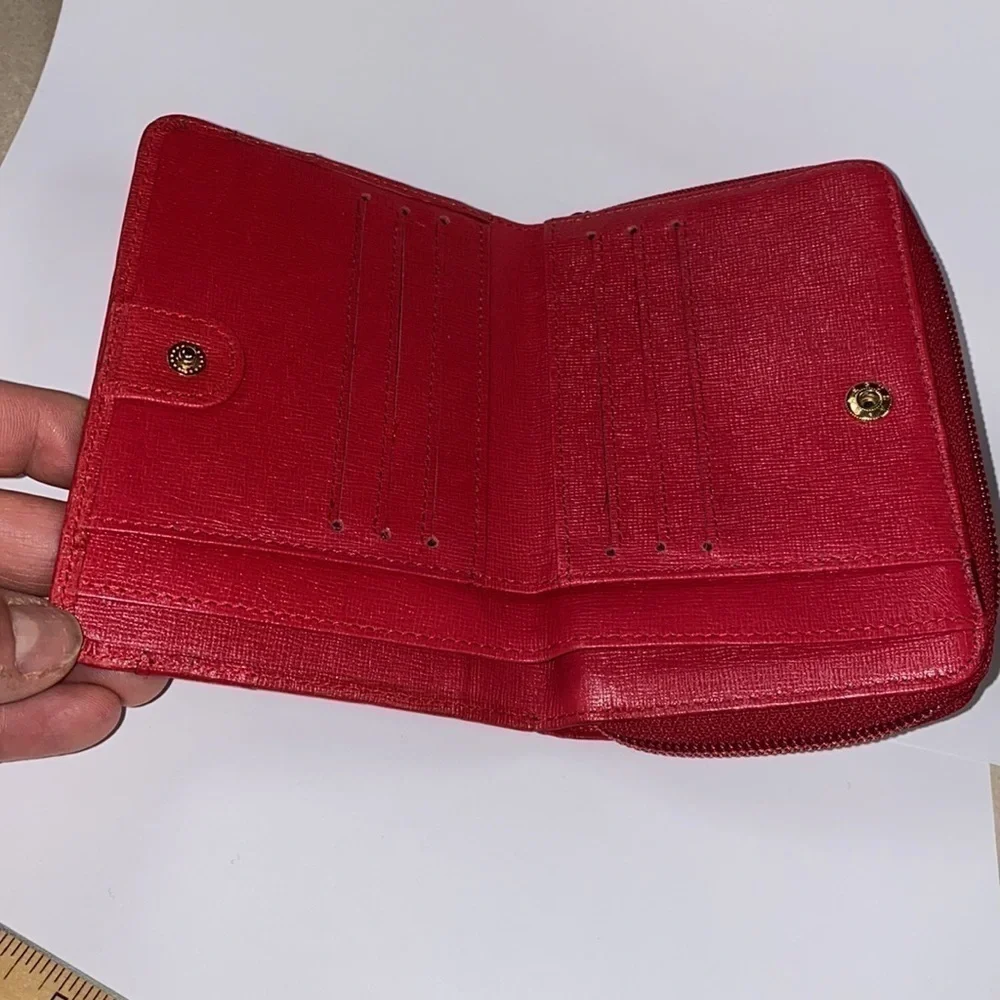 Christian Garets Paris Red Bifold Zip Snap Wallet